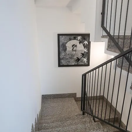 Le Rondini 2 بيت ضيافة